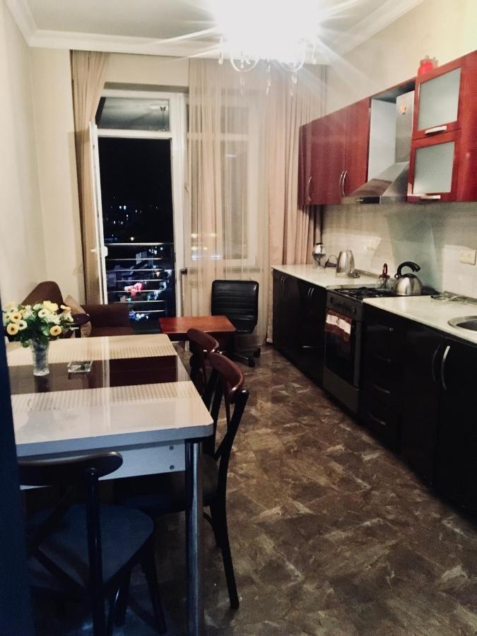 Apartment Gulia 巴统 外观 照片